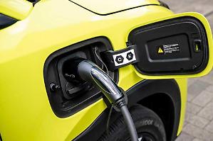 L&rsquo;auto elettrica pu&ograve; attendere. Click day sospeso all&rsquo;ultimo, se ne riparla fra una settimana