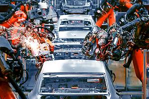 Meccanica ancora in calo (-1,4%), tra pressioni globali ed export debole