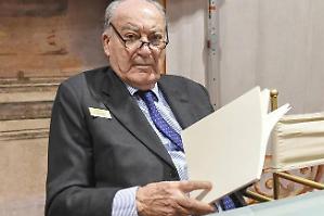 Censis, il ceto medio &egrave; in affanno. Dal 2011 ricchezza in calo dell&rsquo;8,5%