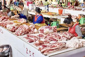 La Cina colpisce l'Ue sulla carne suina. Nuove tariffe, ma pi&ugrave; basse del previsto
