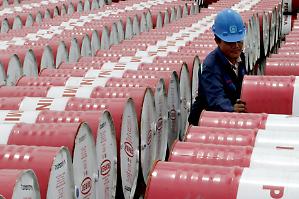 Barile a 50 dollari e mega investimenti. La strategia Trump non piace a Big oil
