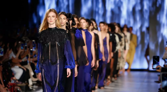 Aeffe, la crisi picchia forte. 211 lavoratori a casa su 540