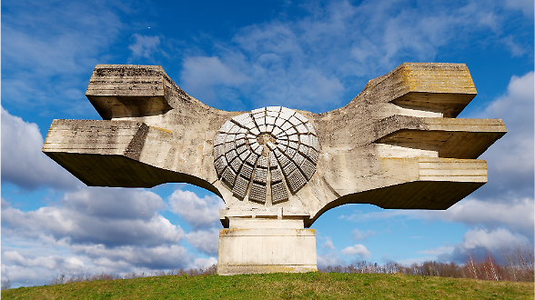 Cosa sono gli spomeniki: gli stars wars  della memoria jugoslava