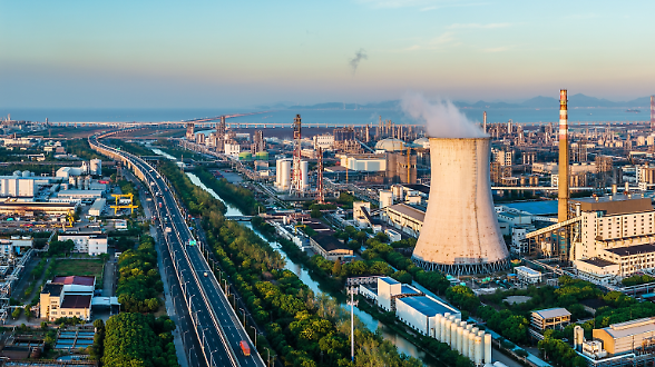 Al via la tassa Ue sul carbonio.  Le energivore nel mirino