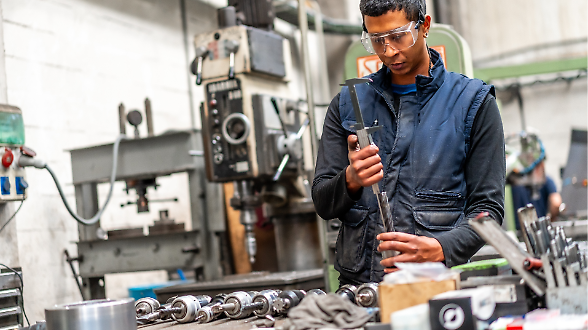 Dati Pmi di fine dicembre. Spagna in forte espansione, Francia in fase di stallo