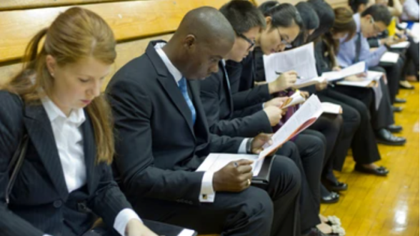 La selezione &egrave; diventata un percorso a ostacoli 