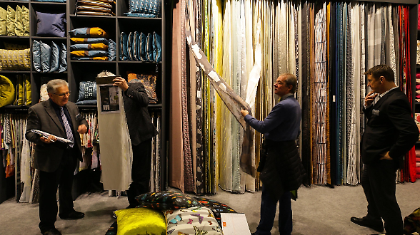 Heimtextil cresce cambiando pelle, meno padiglioni ma pi&ugrave; espositori. Al centro: artigianato e automazione