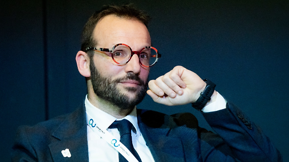 Il declino dei borghi-cartolina- Le aree interne vivono solo se c&rsquo;&egrave; industria