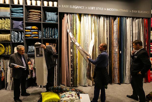 Heimtextil cresce cambiando pelle, meno padiglioni ma pi&ugrave; espositori. Al centro: artigianato e automazione
